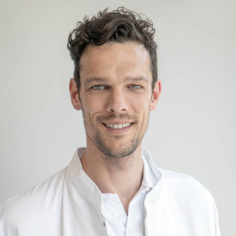 Dr. med. Jonas Degott